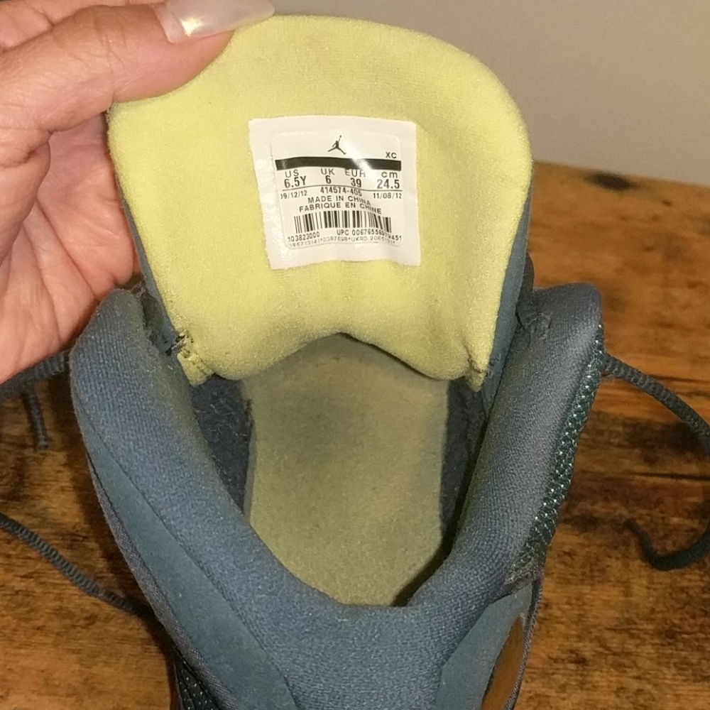 Air Jordan 13 Retro "Squadron Blue" - Picture 9 of 11